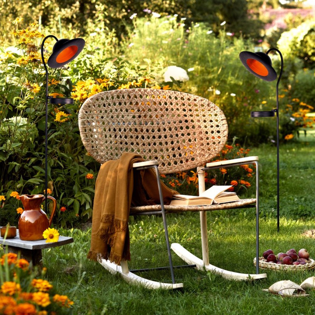 LED solar lamp "Bowler" with a skewer for the garden and terrace made of metal and plastic in black, with firmly built -in LEDs, solar lamp for the garden 86 cm high