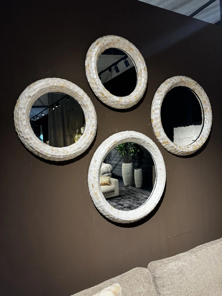 Chelsae Ronde Spiegel | Cream Poly | Shell Large – 82x82x6 cm