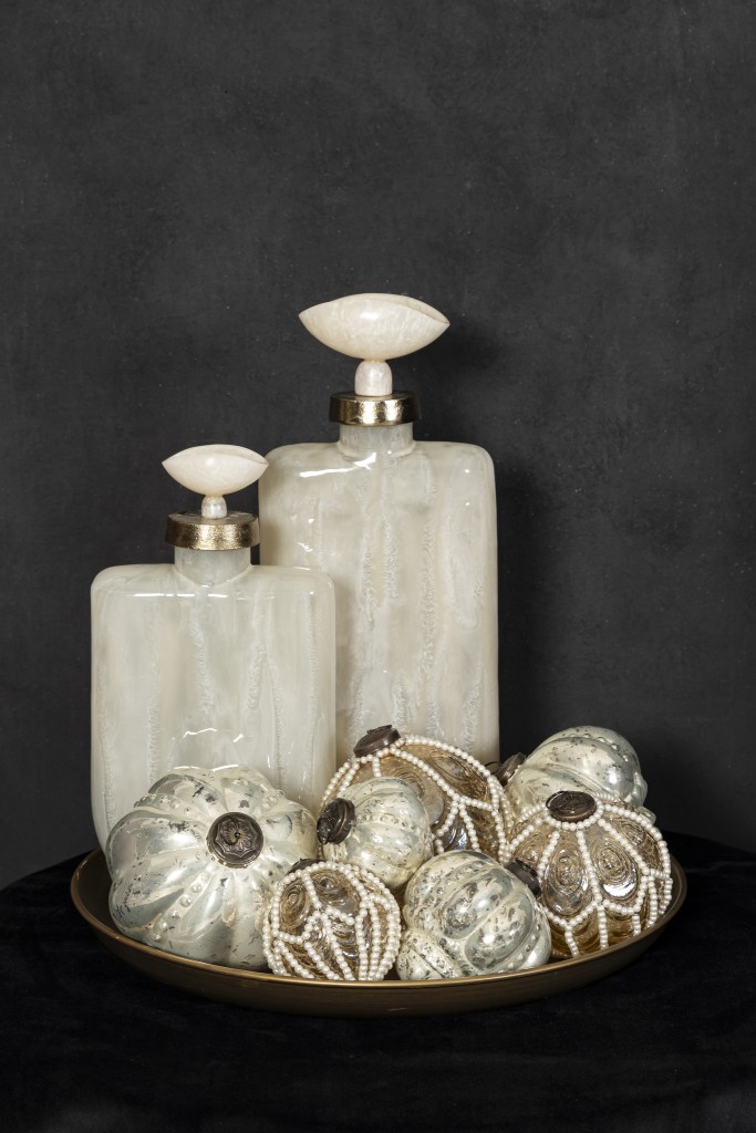Aliza Pearl Glasflaschenfigur mit Muscheldeckel M | Dekorative Flasche für das Interieur