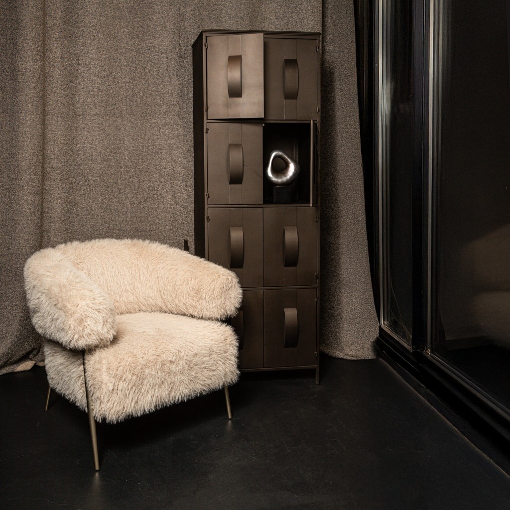 Acalia Brown Kast | 8 Deuren | Industrieel & Stabiel – 40x184x62 cm