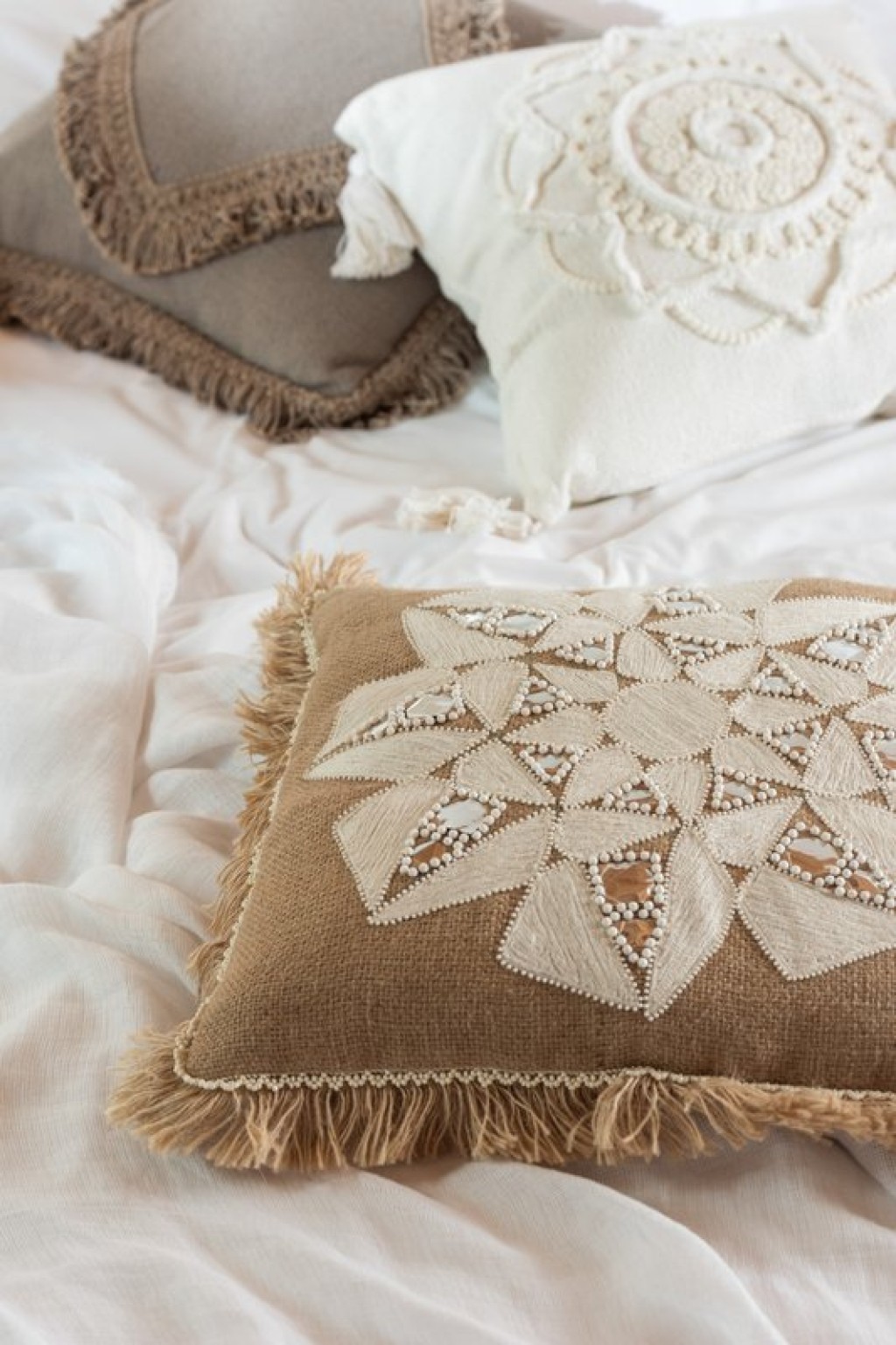J-Line cushion Flower Abstract - jute - natural/beige