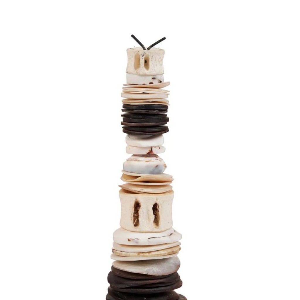 The Money Shell on Stand - Black White - M