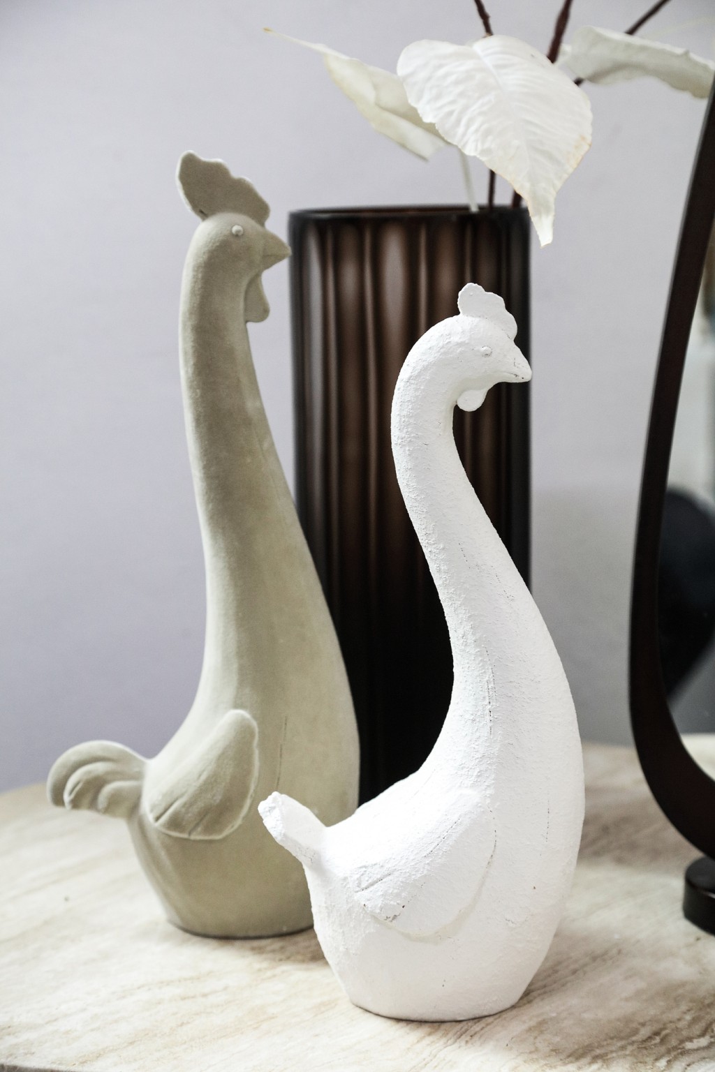 Smita White Poly Rooster Shaped Statue