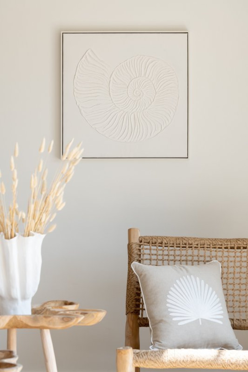 J-Line Painting Shell Acrylic Paint/Canvas White