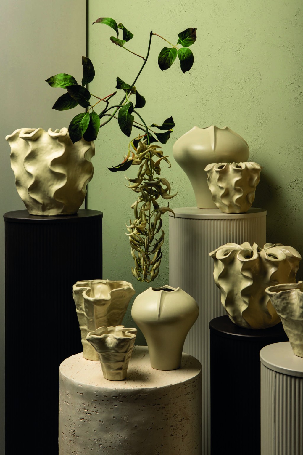Rudie Cream Matt Ceramic Pot With Wavy Print L