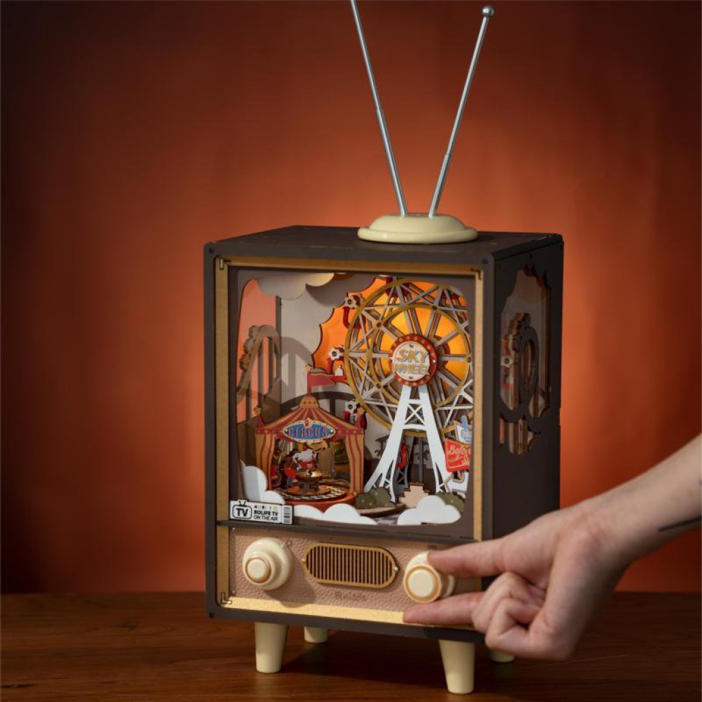 Music Box Wood DIY 3D Puzzle Sunset Carnival, Robotime, AMT01, 17.7x14.2x41.4