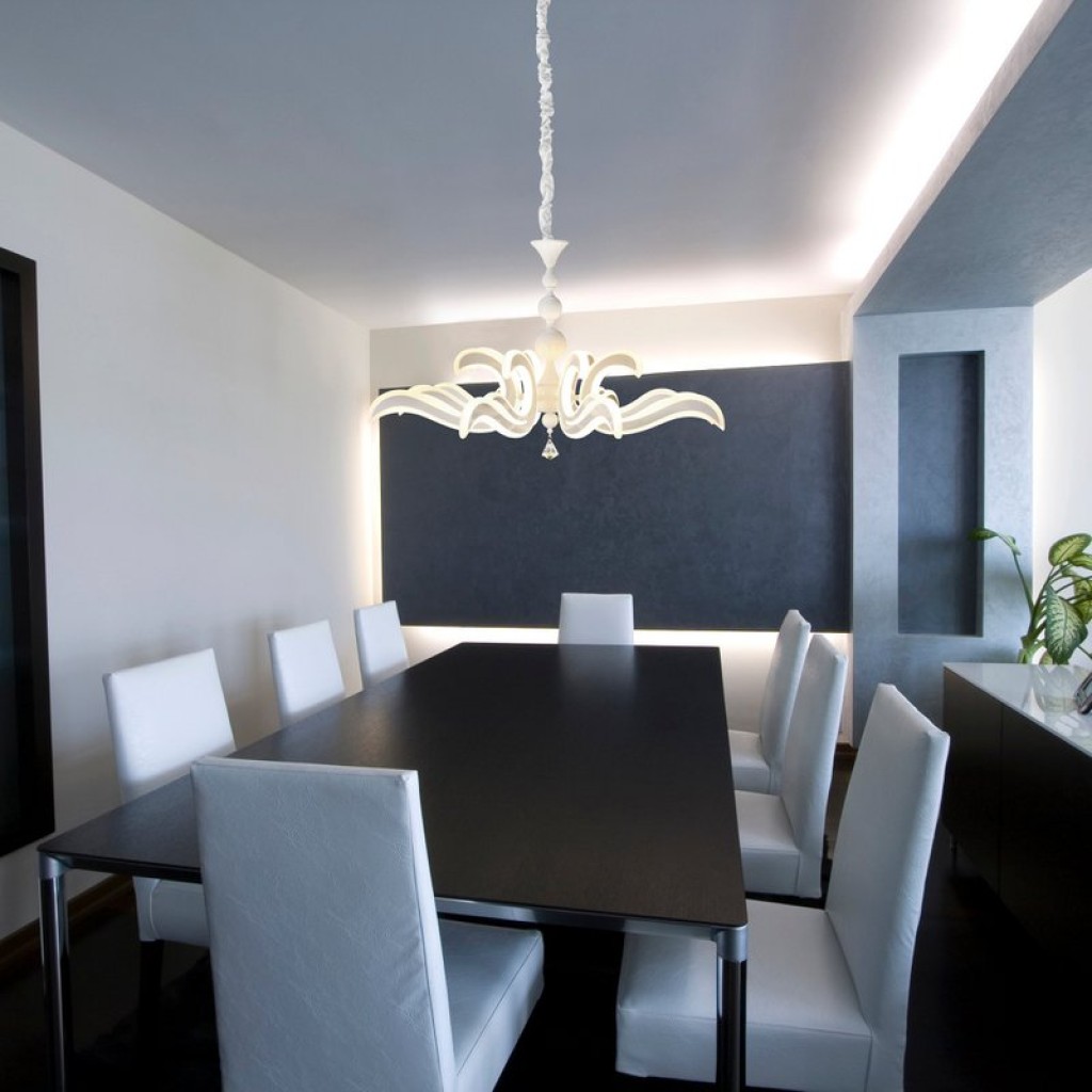 LED crown "Ludwig" white Ø 66cm, with firmly installed LEDs, metal in white