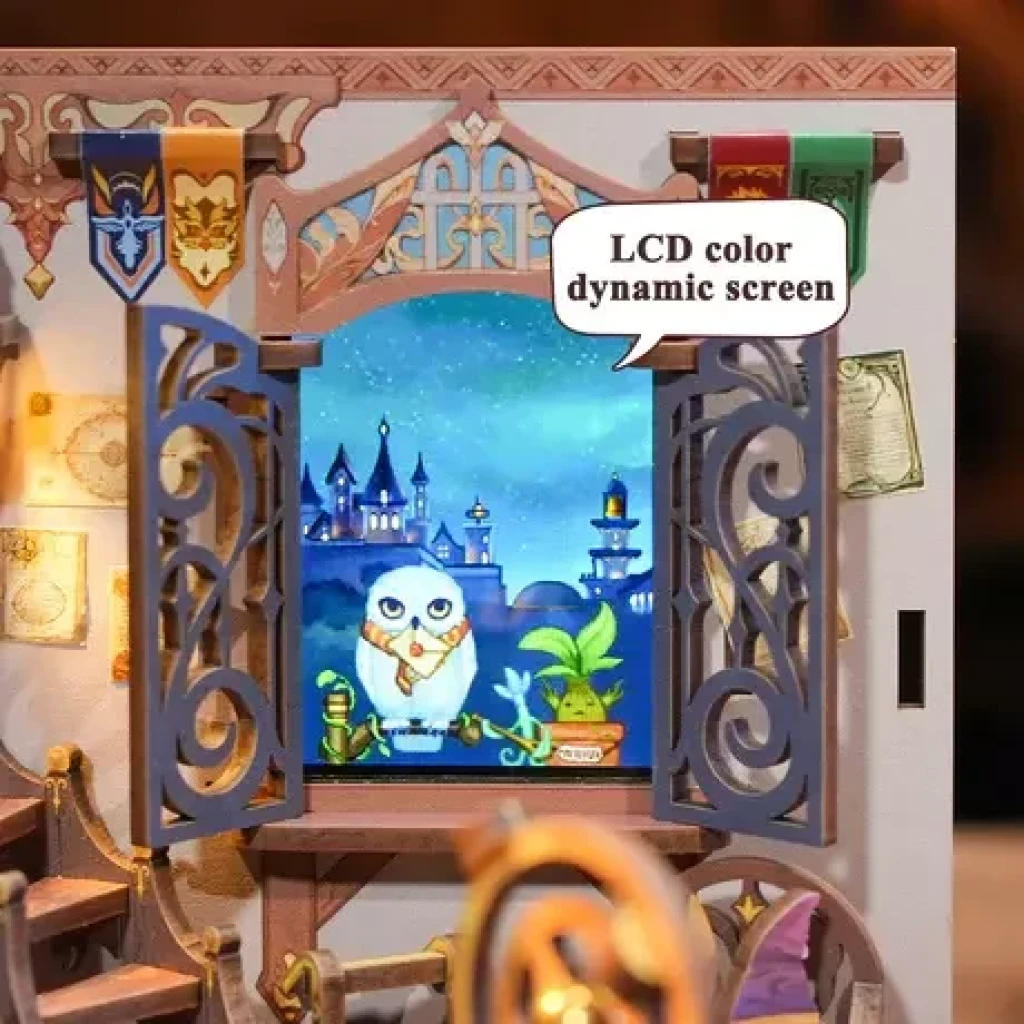 Tonecheer, DIY 3D Houten Puzzel met 6 verschillende geluidseffecten en stofkap, Miniature House Magic Shop, TQ403, 18x14,5x15,4cm