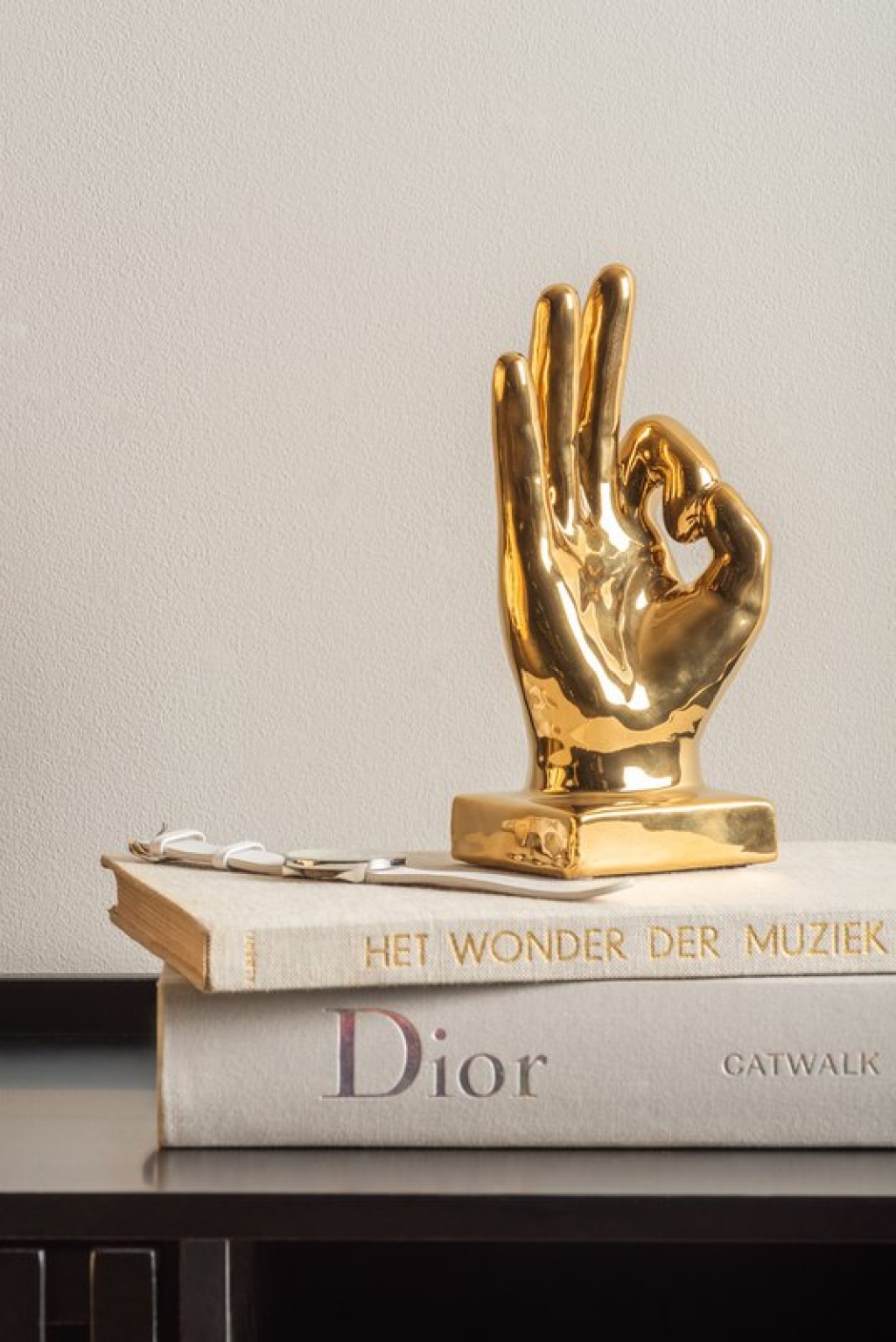 Statue Perfecto