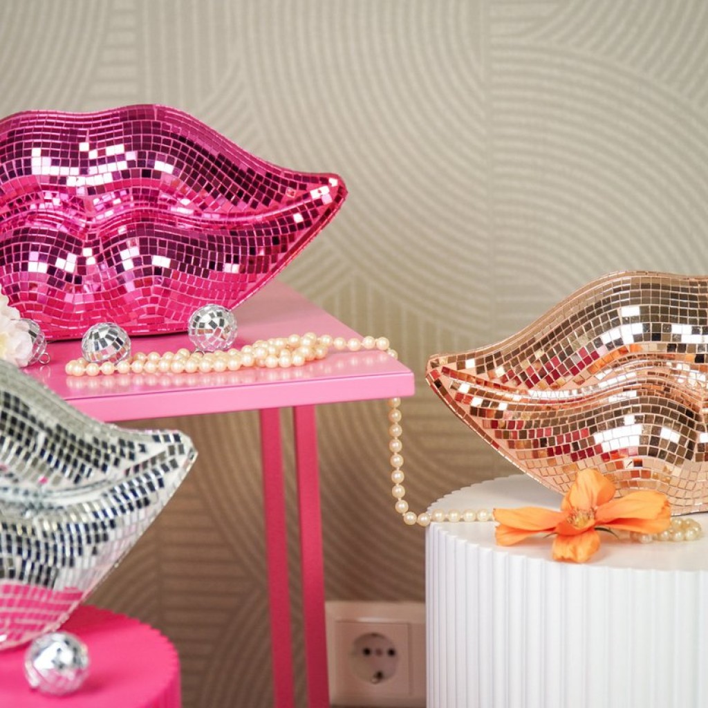 Ornament - Disco Lip - Glass - Rose Gold- 29x10x13,5cm