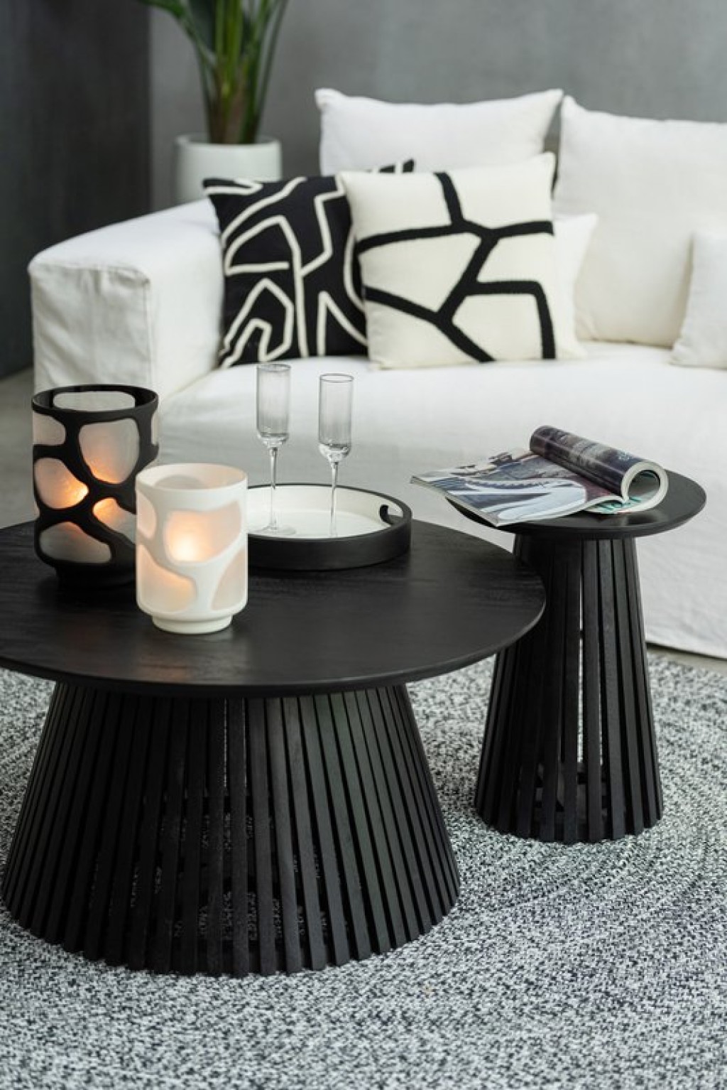 J-Line Table Vincent Mango Wood Black Medium