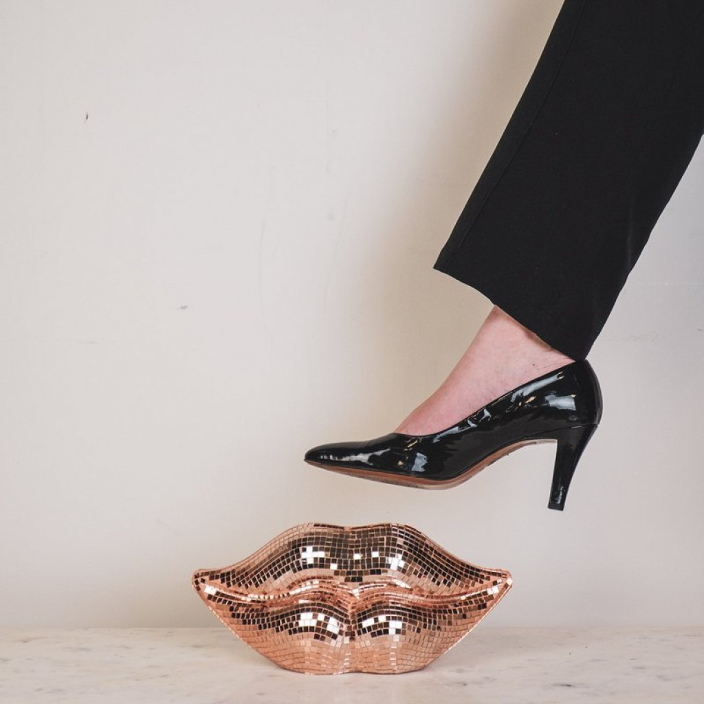 Ornament - Disco Lip - Glass - Rose Gold- 29x10x13,5cm