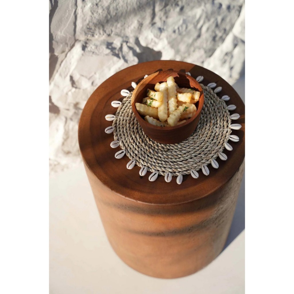 De Raffia Shell Pannenonderzetter