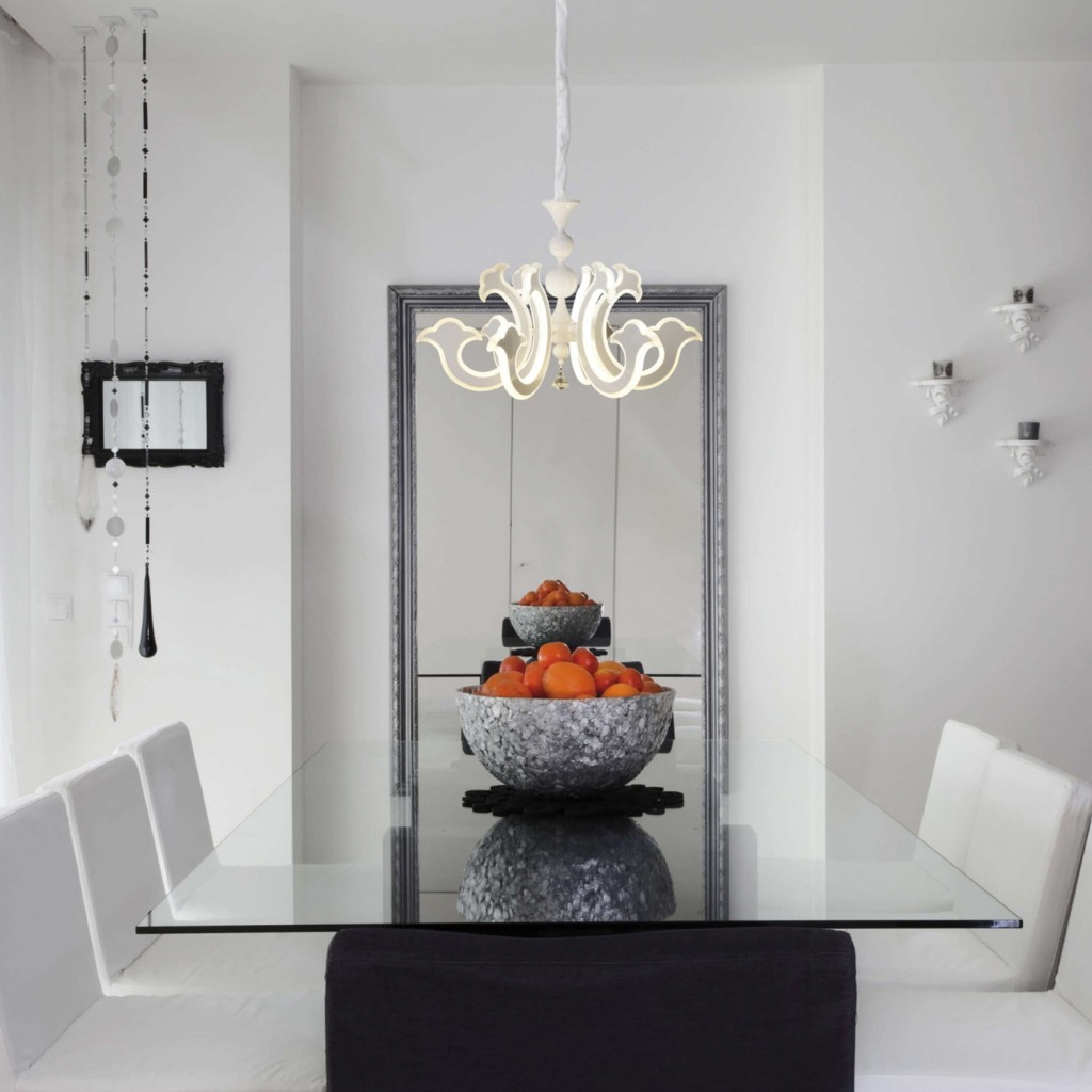 Led Crown "Ludwig" wit Ø 66 cm, met stevig geïnstalleerde LED's, metaal in wit