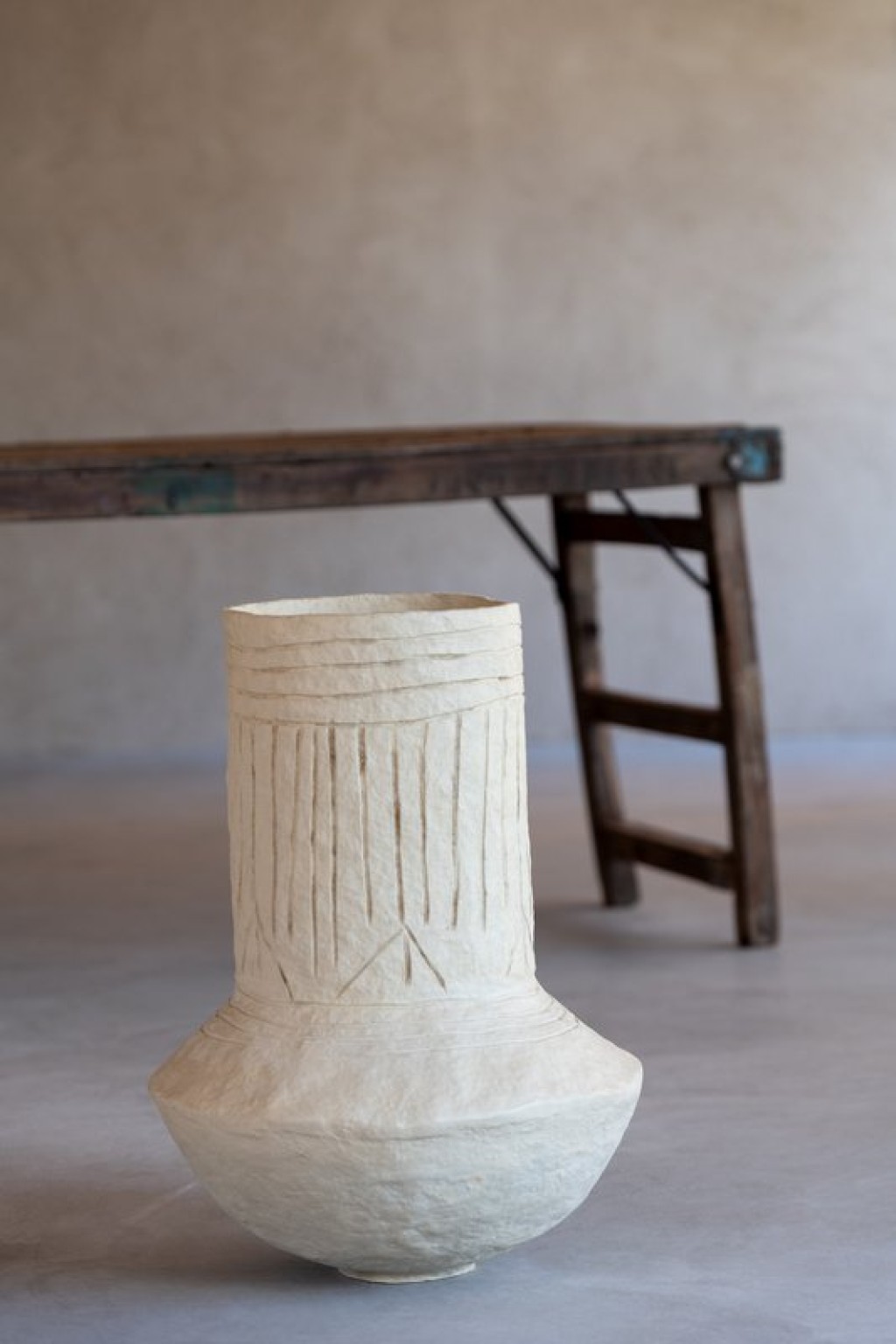 J -Line Flowerpot - Paper Maché - Natural - 60 cm high