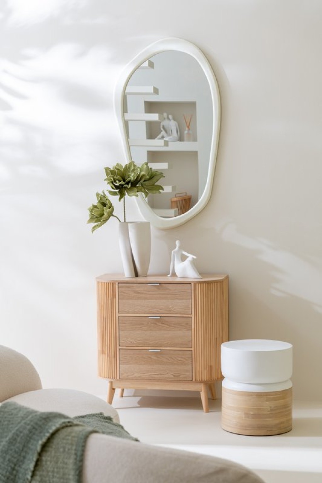 J -Line Cupboard Round - Pinehout - Natural - Large