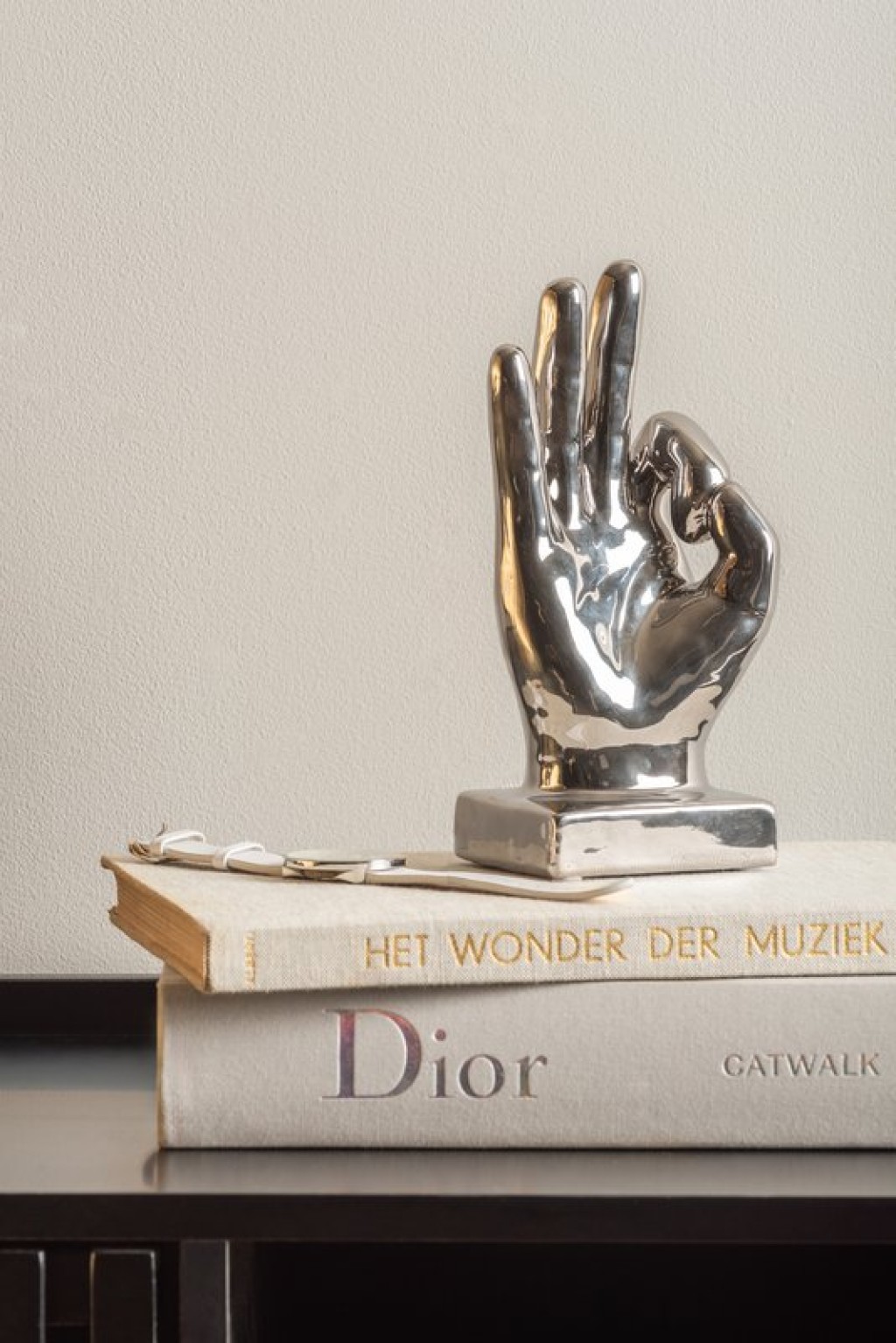 Statue Perfecto