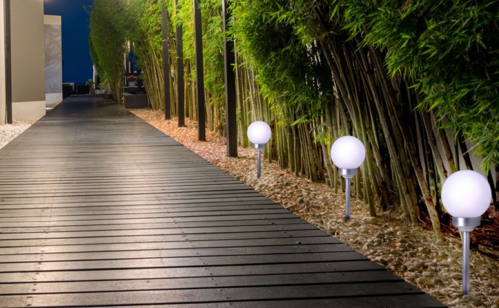 LED outside spherical spit "Ball" D: 25 cm, plastic earth skewer, white, with integrated LED