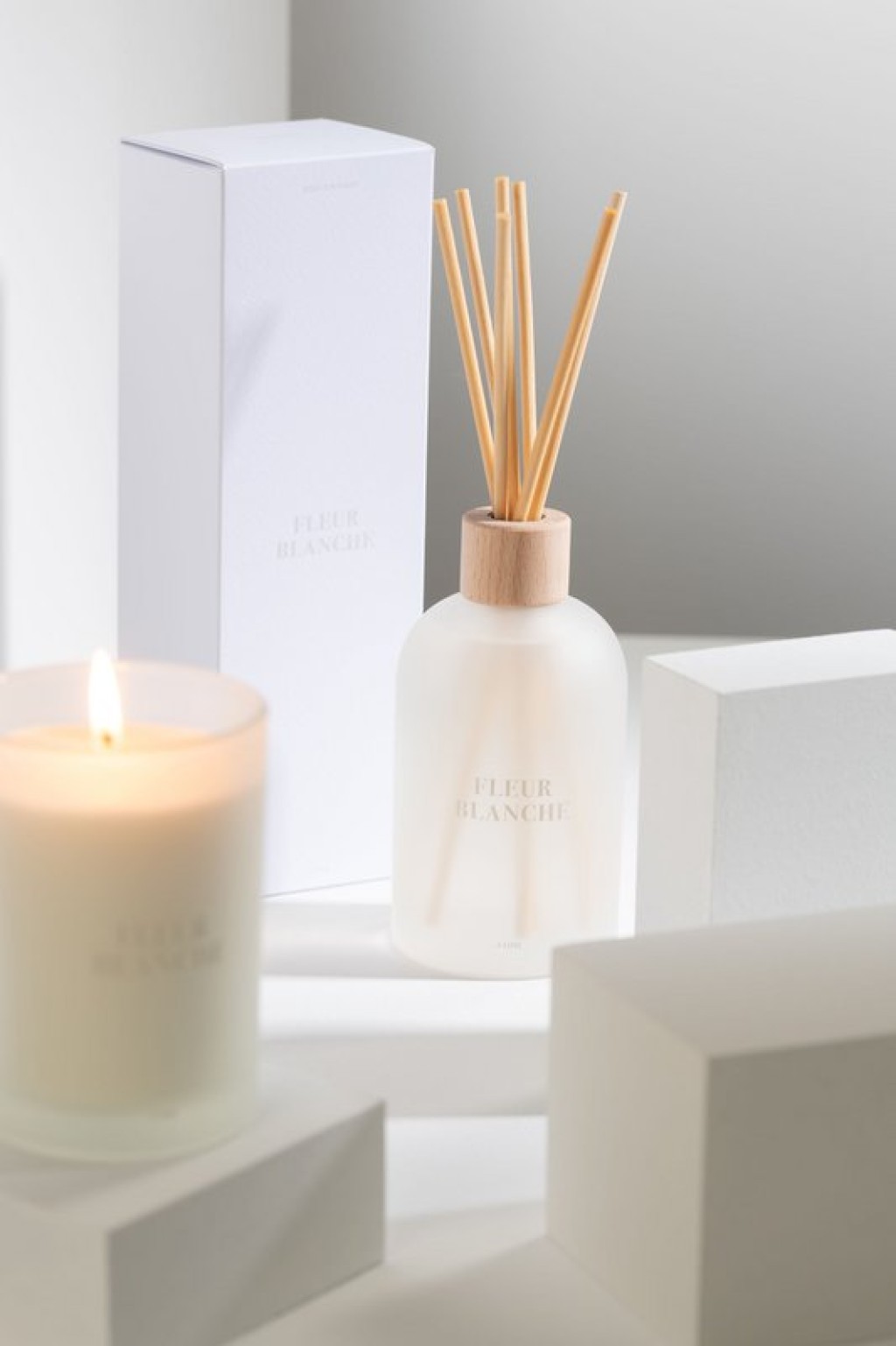 J -Linie Geurolie essential agreements - White flower - Wit - 550 ml