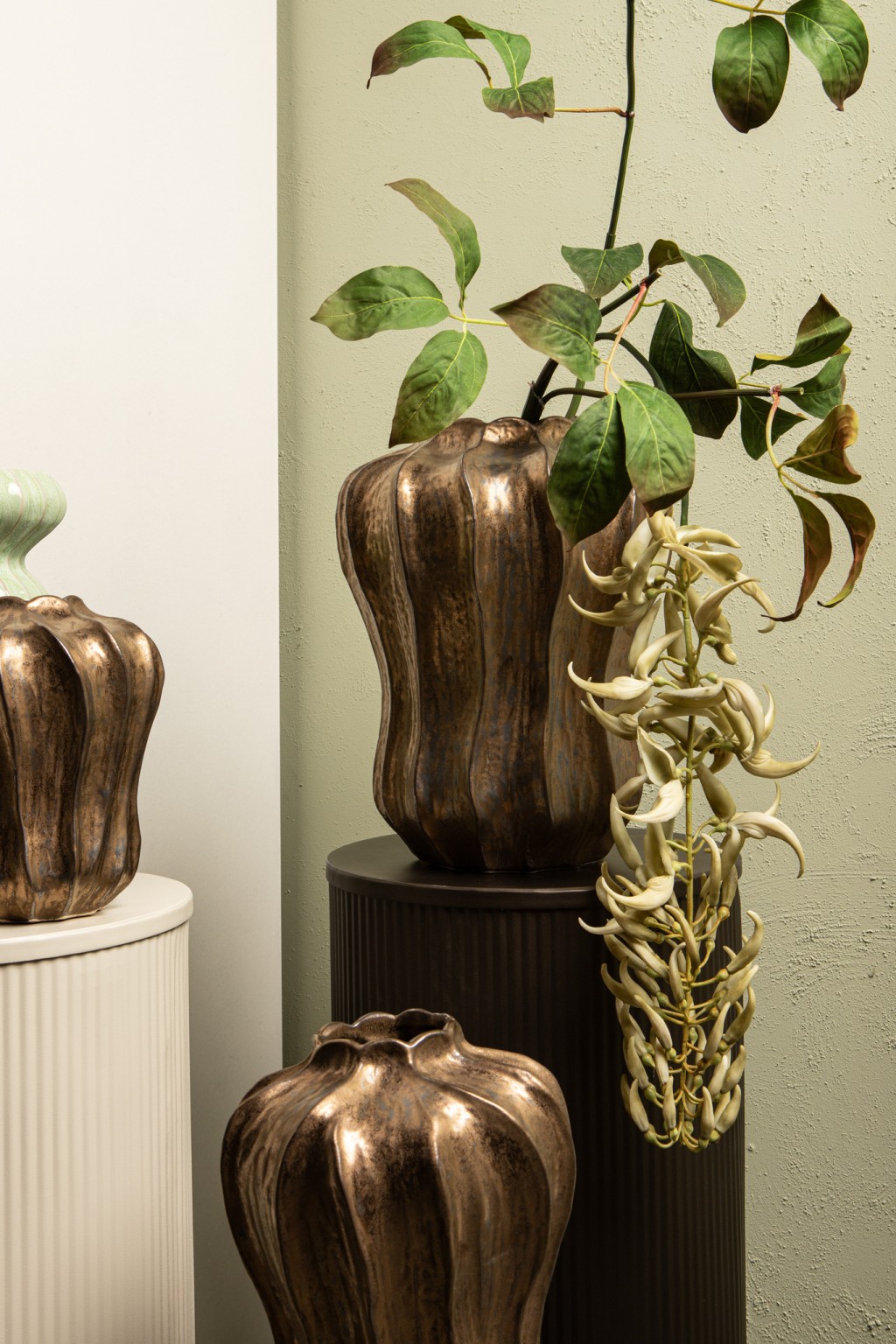 Hamish Bronze Ceramic Round Wavy Shaped Vase M