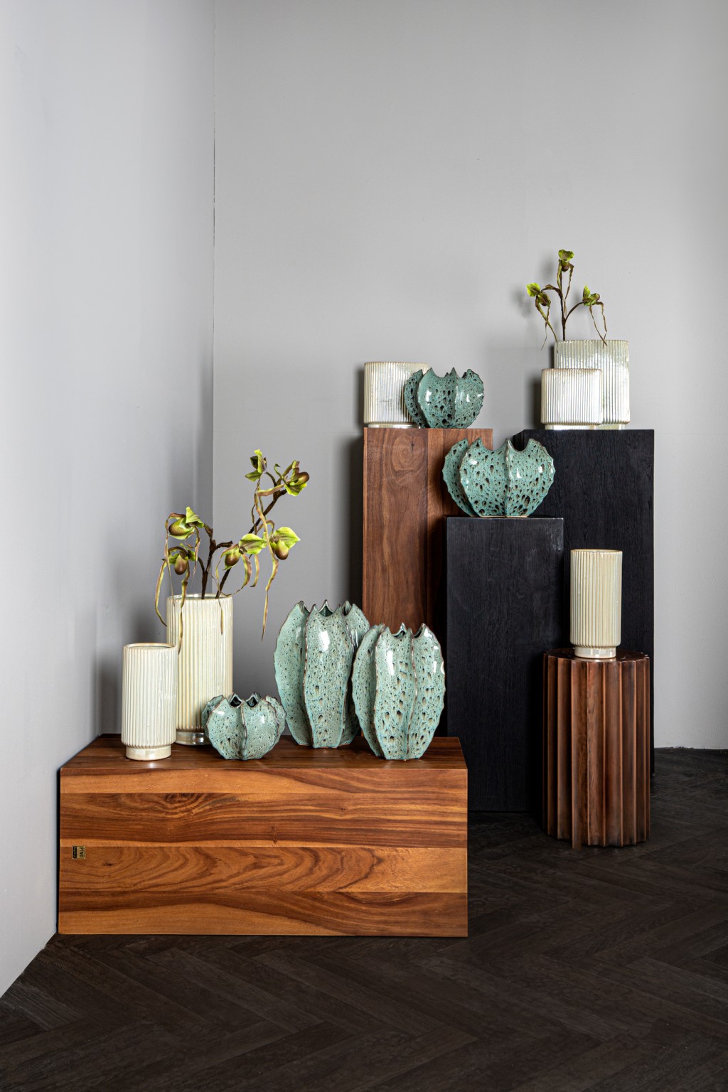 Eviera Pearl Shiny Glazed Ceramic Pot Ribbed Oval M
