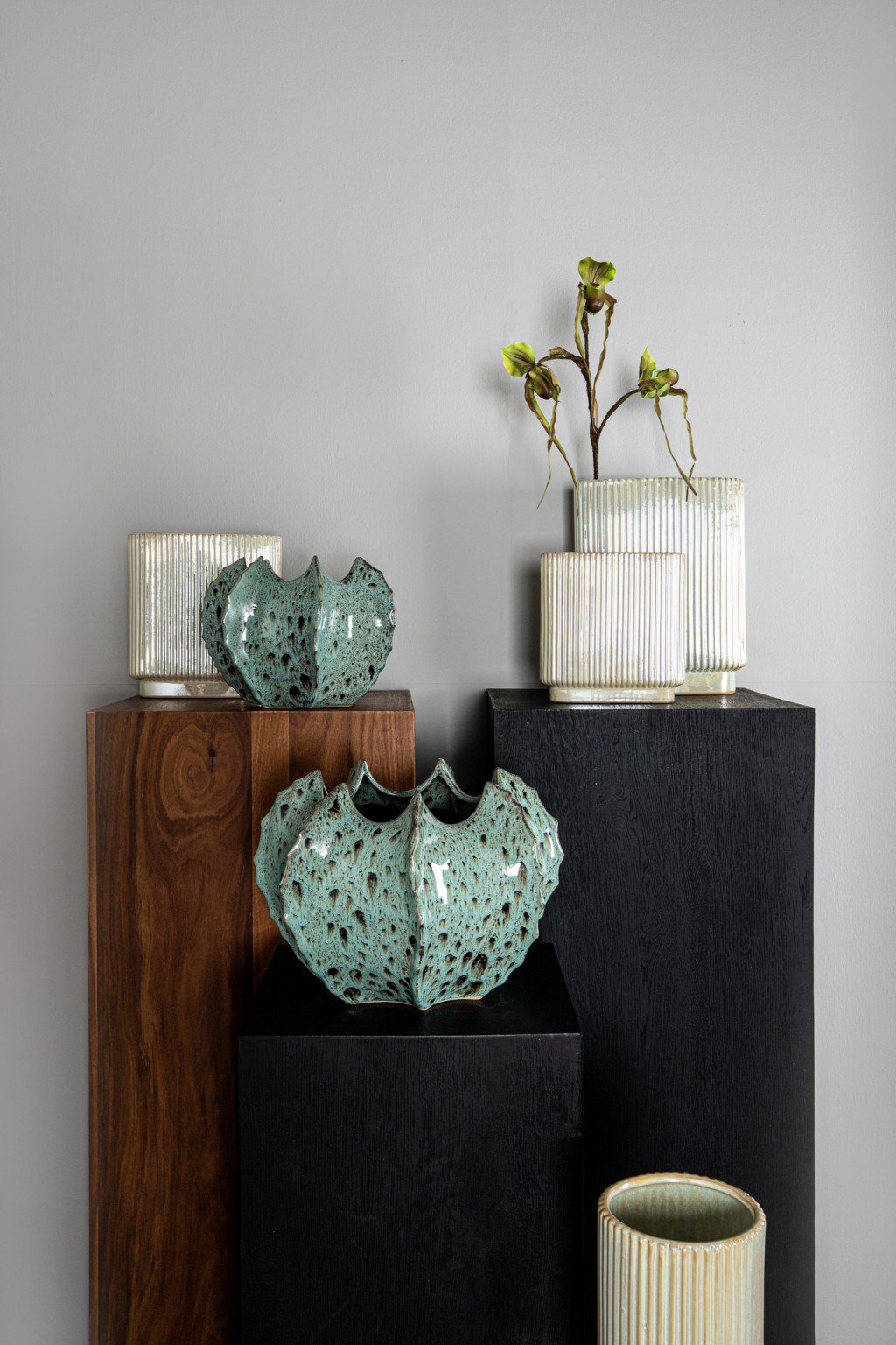 Eviera Pearl Shiny Glazed Ceramic Pot Ribbed Oval M