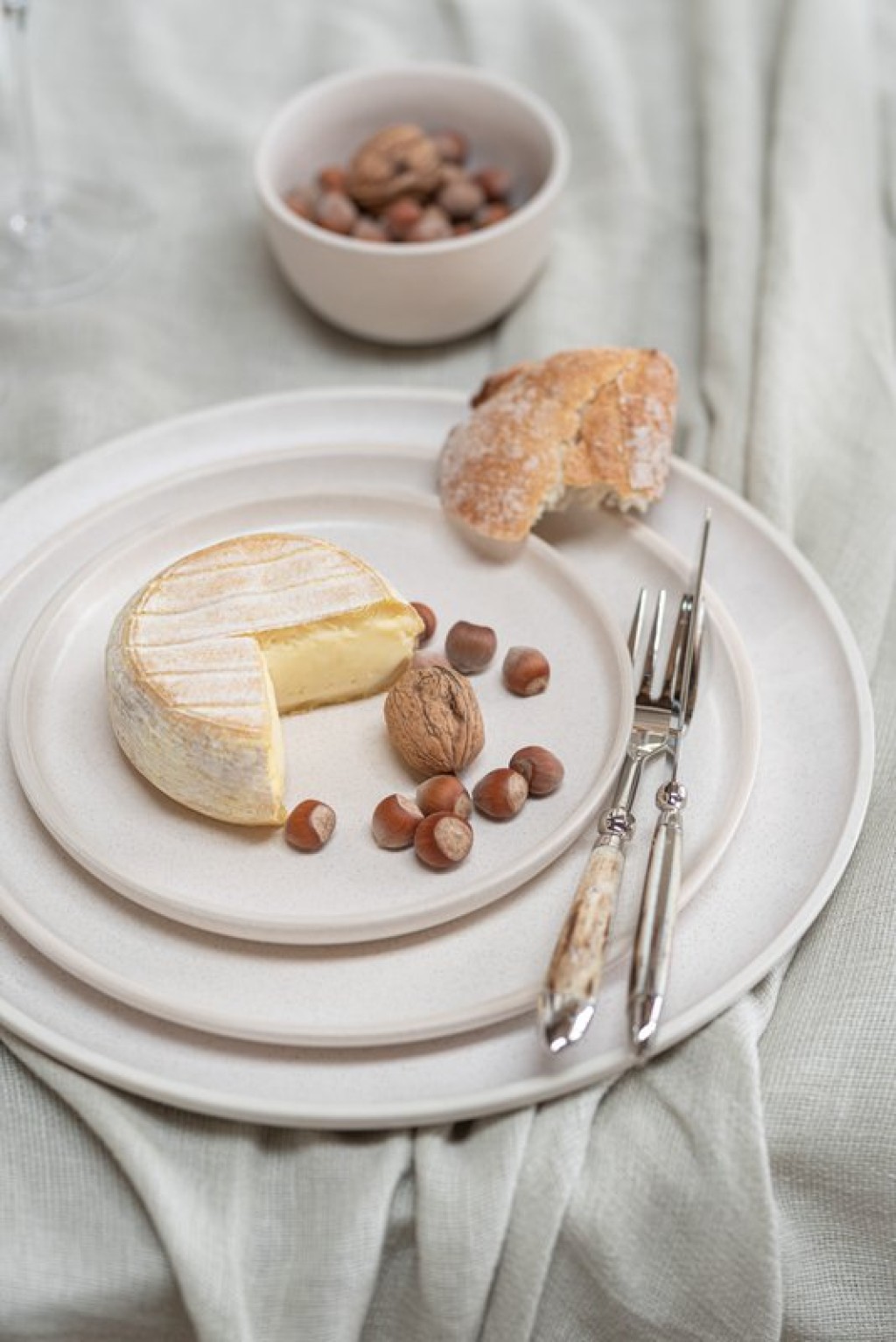 J-Line Marie plate - ceramic - cream - L - 6x