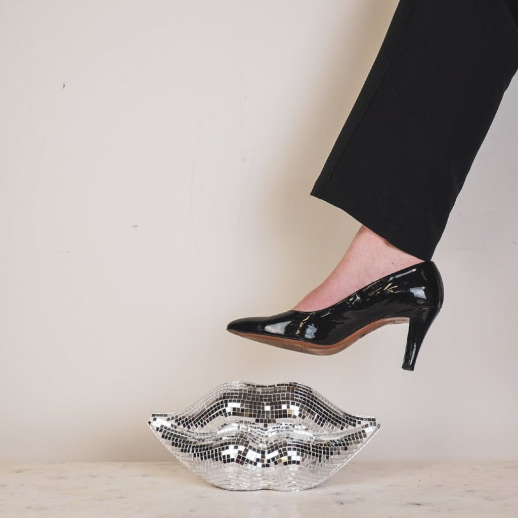 Ornament - Disco- Lips - Glass - Silver - 29x10x13,5cm