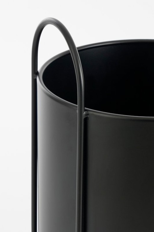 Petry flowerpot on standard - Set of 3 - L27 x B25 x H51 cm - Metal - Black