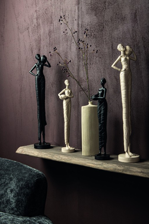 Rafah Clay Poly Woman Statue Holding Pot Shoulder