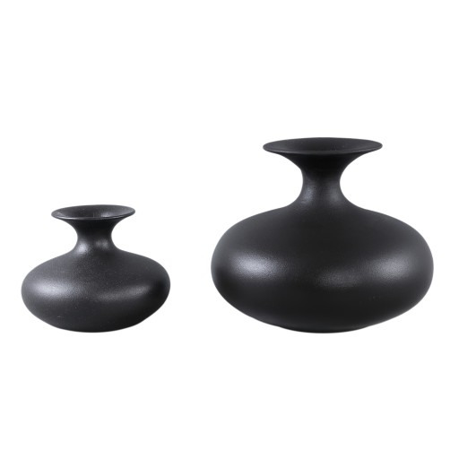 Lyndsay Black Round Shaped Ceramic Pot Bulb Low