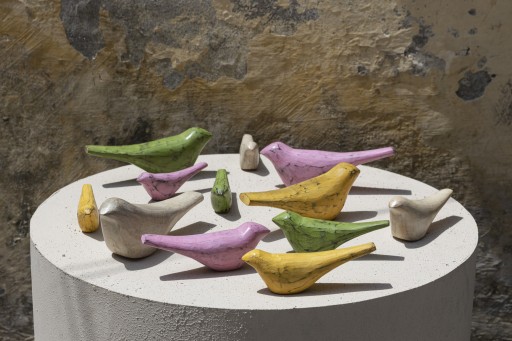 Gracella Yellow Mango Wood Bird Statue L