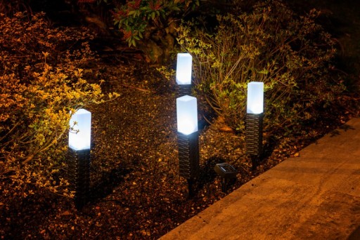 4 Set LED outdoor spike, for outside, plastic earth spit in black, integrated LED