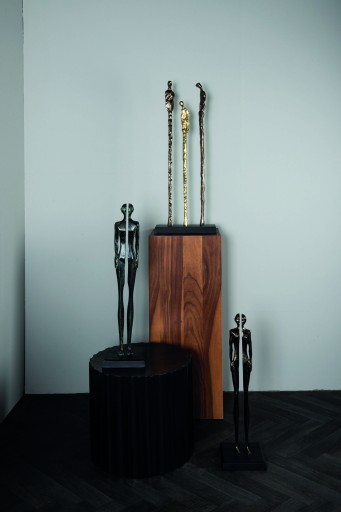 Ilsee Beeld Figure In Half S | Gunmetal Aluminium 62 cm