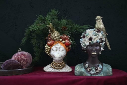 Kaliesa Aap Beeld | Wit Polymeer | Fruit 24 cm