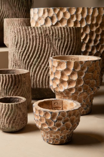 Liselot Brown Cement Pot | Ovale Grote Bloempot | Gestempeld Patroon | 20x36x40 cm