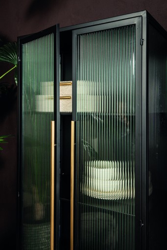 Caeleen Cabinet | Black & Gold | Wandkast met Geribbeld Glas – 70x181 cm