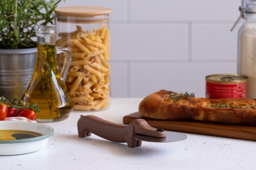 Peleg Design Pizzasnijder Puperoni | Teckelvorm | Ergonomisch & Speels