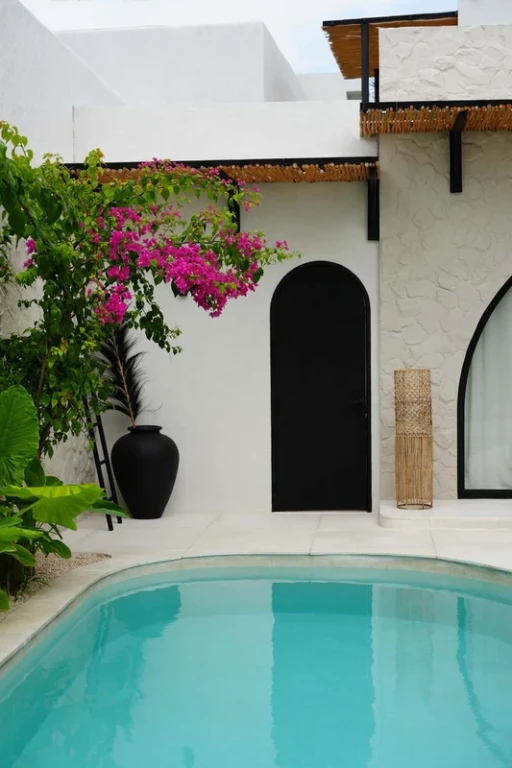 The Takuhanki Pendant - Natural - XL