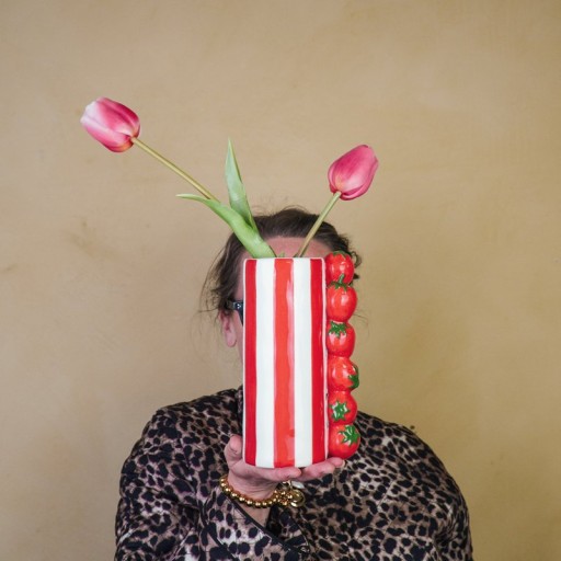 Vase - Strawberry - Dolomite -Red/ White-12x12x21cm