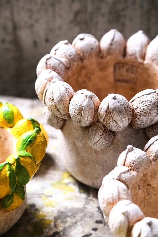 Latesha Cream Round Cement Pot With Lemons L