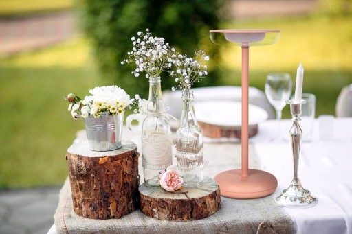 Cordless tablet light "Pasi" for outside and inside, made of metal and plastic in pink, dimmable, with touch and memory function, approx. 26 cm high