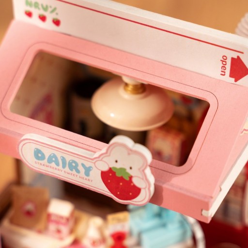 Robotime, DIY Huisje Strawberry Milk House, DS034, 15,5x11,6x18,3cm
