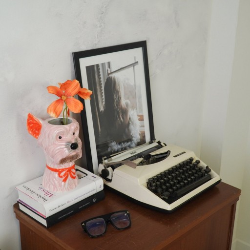 VASE -FLOWER VASE DOG - Pink/oranje - 14,5x13x23,5 cm