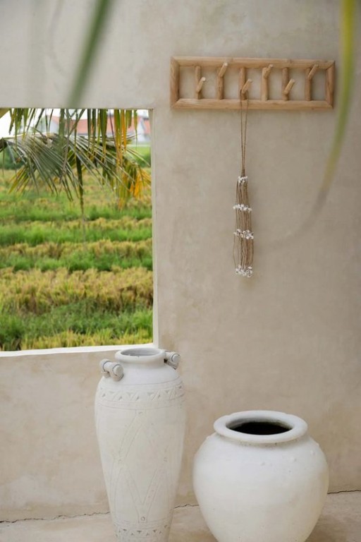 The Island Cloth Hanger - Natural