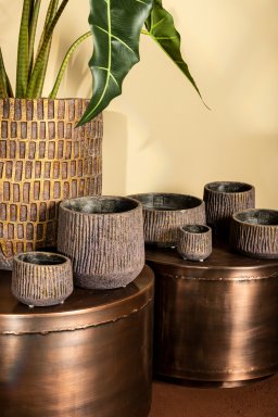 Holden Purple Cement Pot Round Gold Finish XS