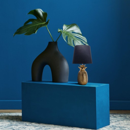 Ceramic table lamp "pineapple", table lamp made of ceramic with gold-colored glaze and black fabric screen, with E14 socket, for dining room, living room, hallway or office, table lamp 45 cm high