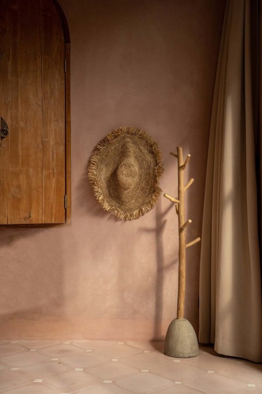 The Concrete Coat Hanger - Natural