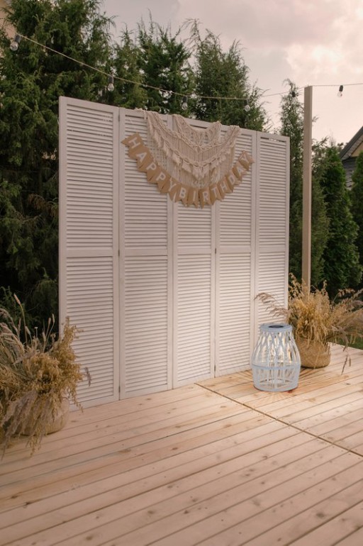 LED Solar-Dekoleuchte "Korbinian" für Garten und Terrasse aus Holz und Rattan in natur, Solar Lampe 34 cm hoch