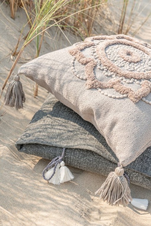 J-Line cushion Flower And Tassels - cotton - white